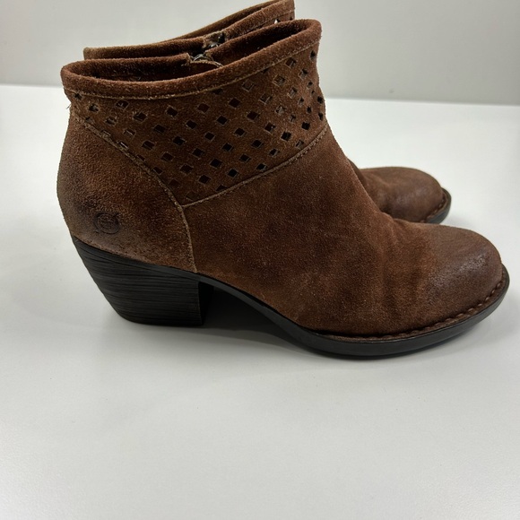 Born Women’s Size 8 Winema Brown Leather Ankle Zip Booties - Picture 3 of 11